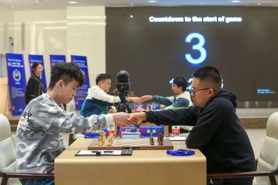 让你乱看小黄文